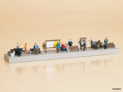 11339 Auhagen HO Bahnsteigausstattung Mit Figuren