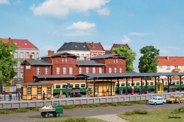 11452 Auhagen Bahnhofsausstattung 1 11452 Auhagen Bahnhofsausstattung
