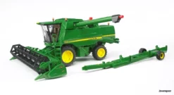 2132 Bruder John Deere Mähdrescher T670i