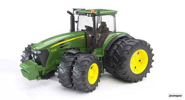 3052 Bruder John Deere 7930 Mit Zwillingsbereifung 1 3052 Bruder John Deere 7930 Mit Zwillingsbereifung